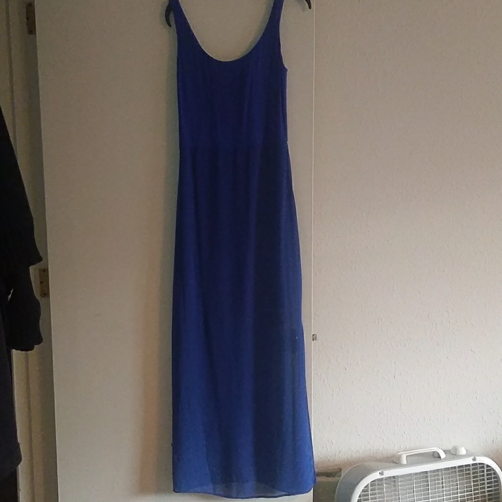 Apt 9 maxi